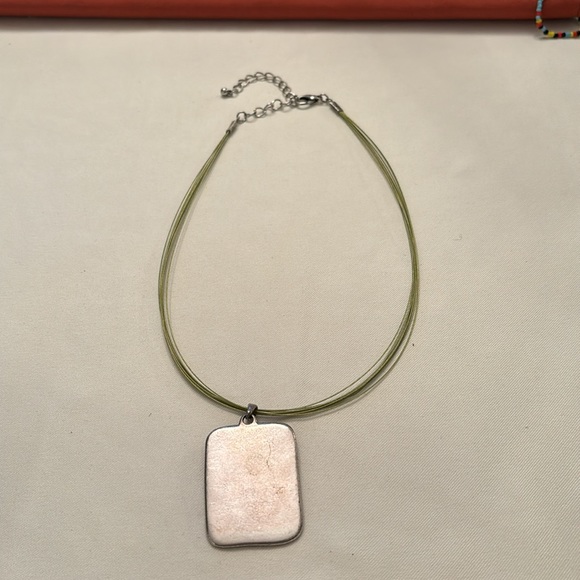 METAL HEART PENDENT NECKLACE - Picture 2 of 3